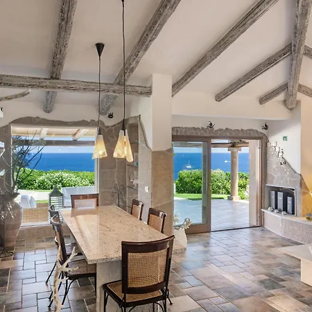 Villa Astra Fronte Mare - *