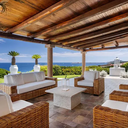 Villa Astra Fronte Mare - *